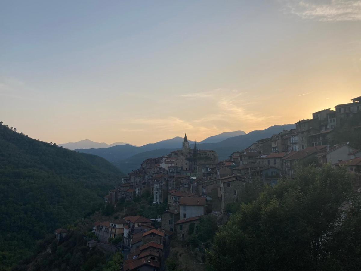 House In The Medieval Village Apricale Exterior foto